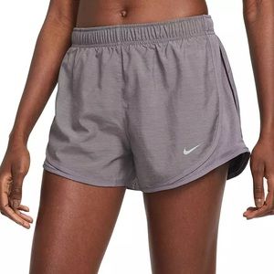 Nike Women's Tempo Fashion Shorts